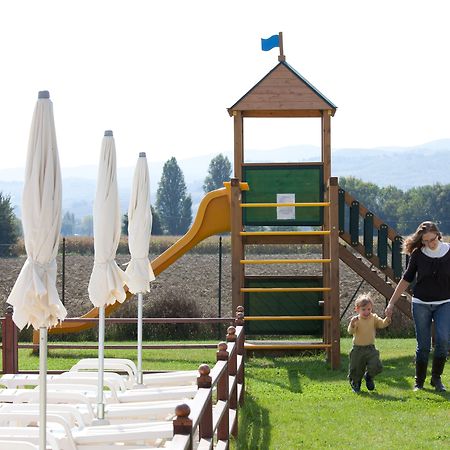Agriturismo Le Rondini Di Francesco Di Assisi Cannara Luaran gambar