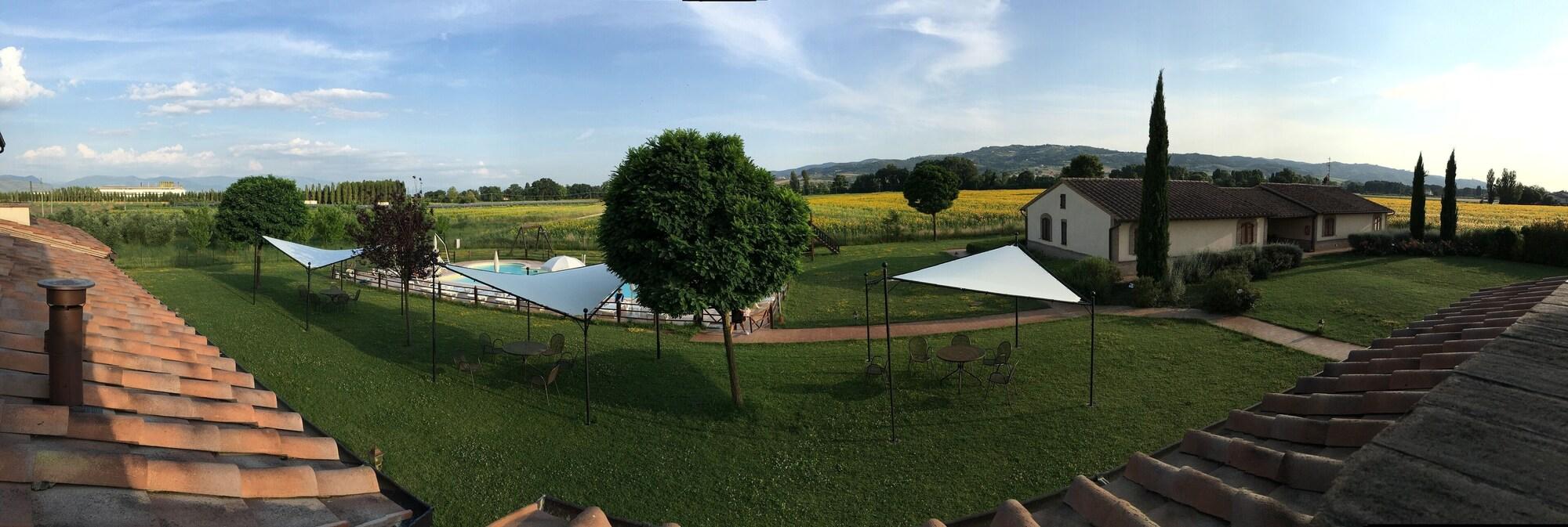 Agriturismo Le Rondini Di Francesco Di Assisi Cannara Luaran gambar