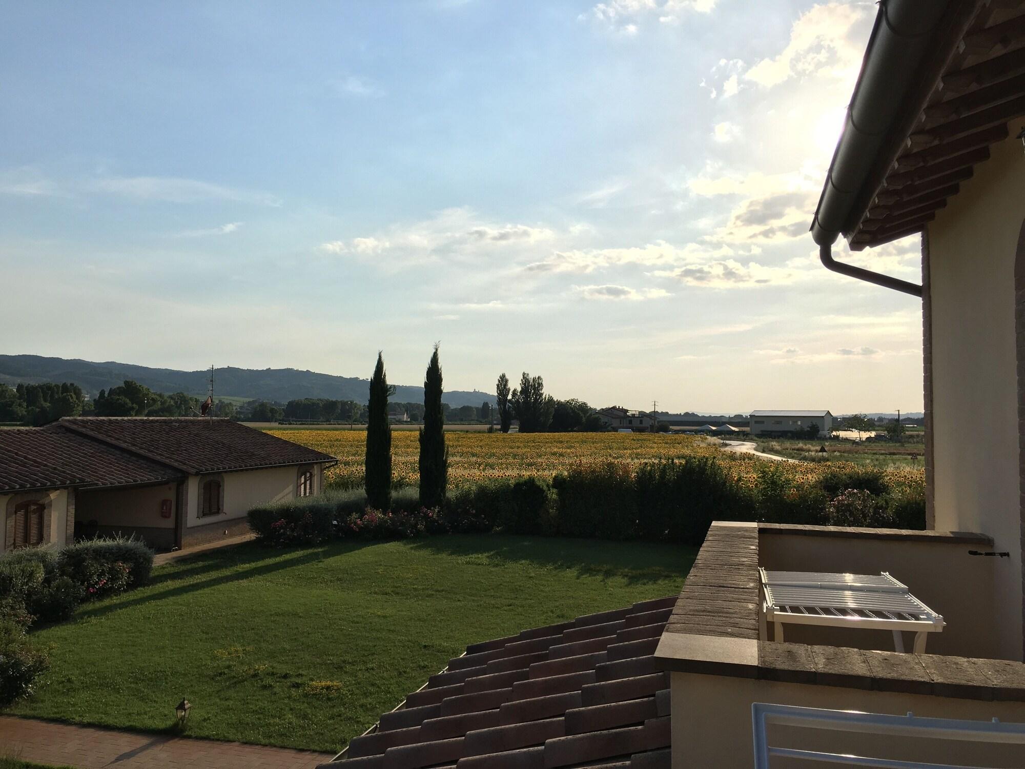 Agriturismo Le Rondini Di Francesco Di Assisi Cannara Luaran gambar