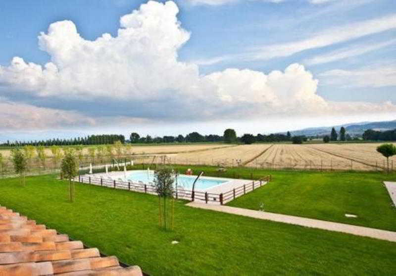 Agriturismo Le Rondini Di Francesco Di Assisi Cannara Luaran gambar